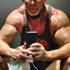 Profile picture of big21inchbiceps