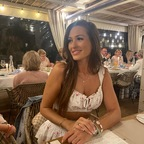 v_e_r_o_n_i_q_u_e Profile Picture